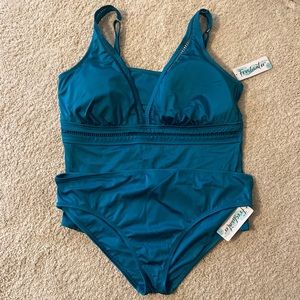NWT size 2X Freshwater turquoise two piece tankini